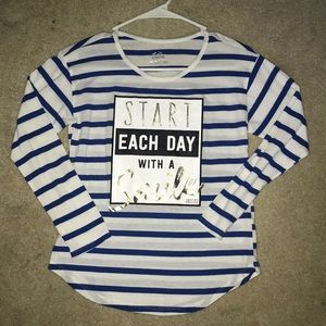 NWOT “Start Each Day With a Smile” Long Sleeve Tee